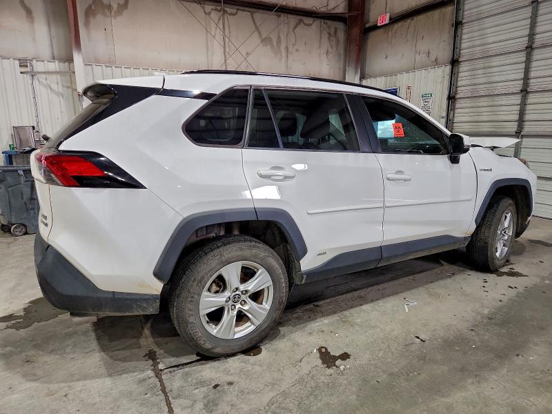 Фото 3 - TOYOTA RAV4