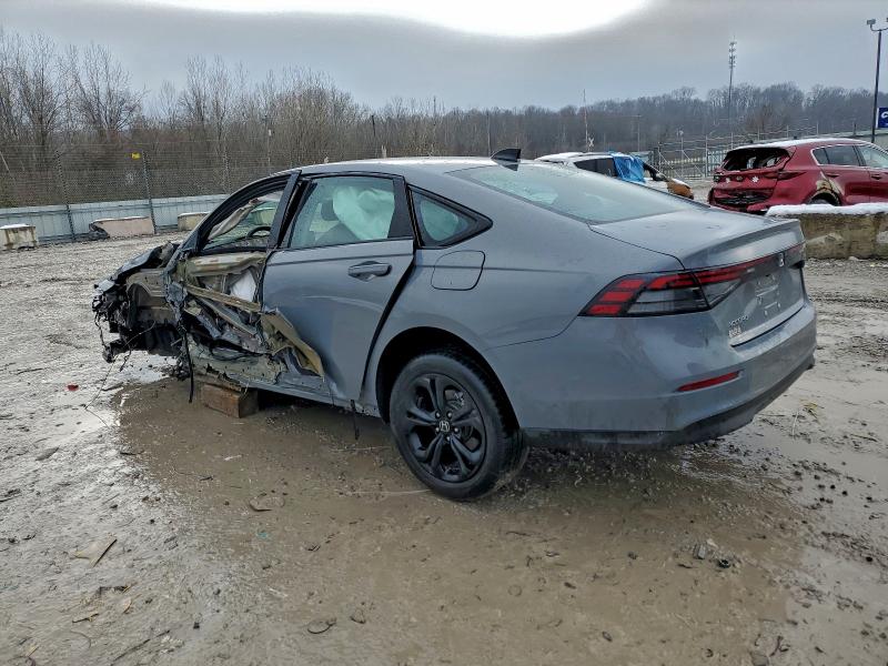 Фото 2 - HONDA ACCORD