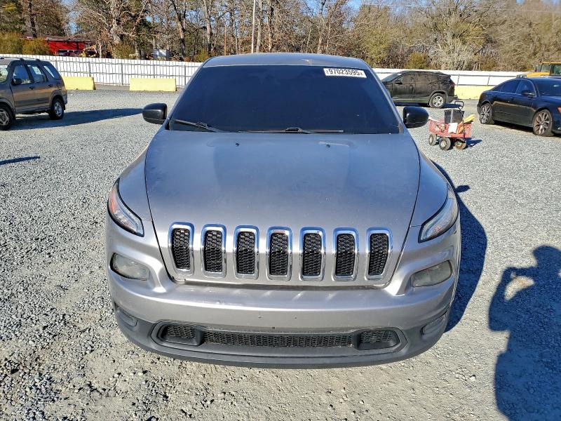 Фото 5 - JEEP GRAND CHER