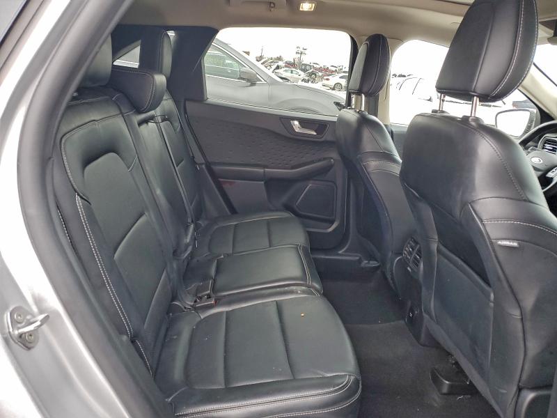 Фото 10 - FORD ESCAPE