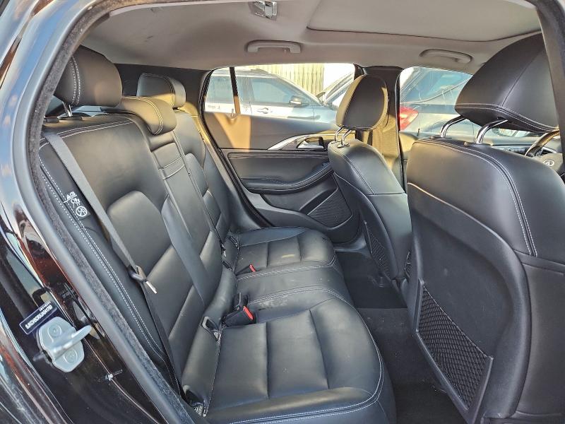 Фото 11 - INFINITI QX30