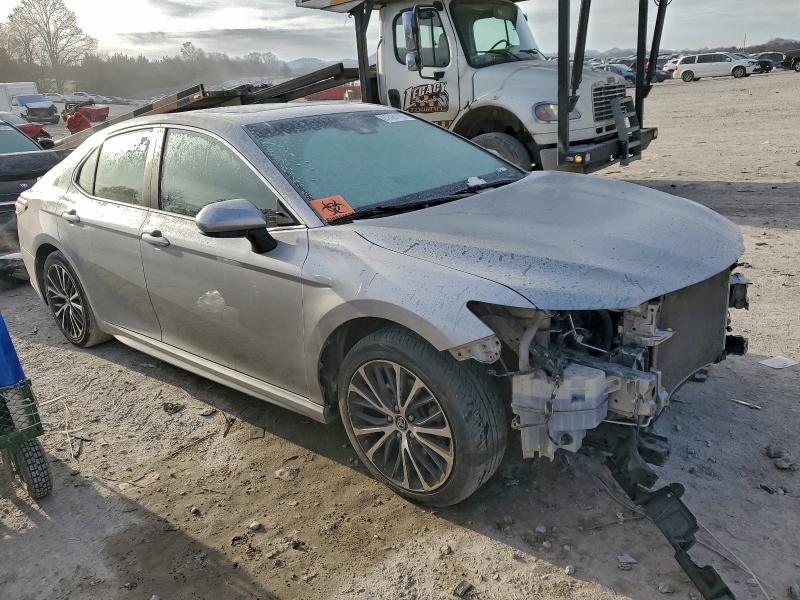 Фото 4 - TOYOTA CAMRY