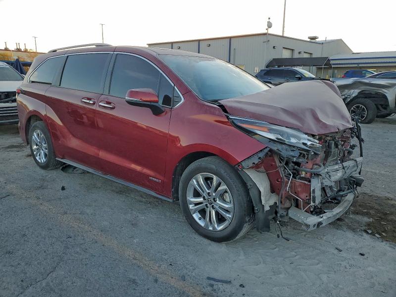 Фото 4 - TOYOTA SIENNA