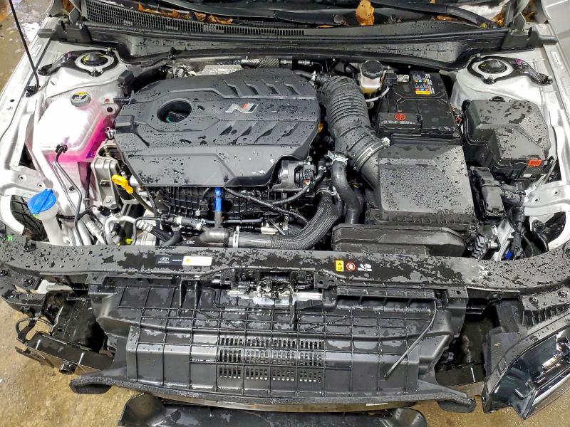 Фото 11 - HYUNDAI ELANTRA