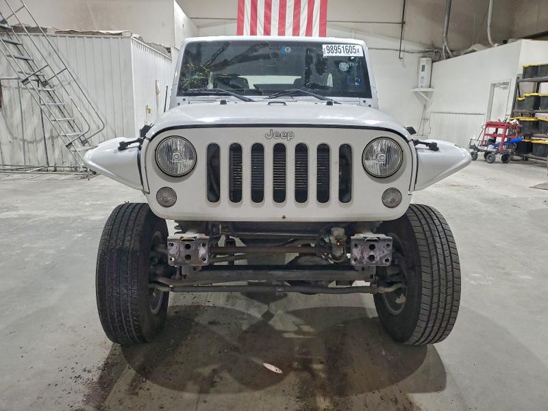 Фото 5 - JEEP WRANGLER