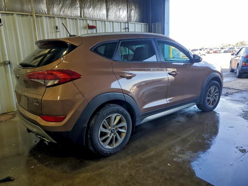 Фото 3 - HYUNDAI TUCSON