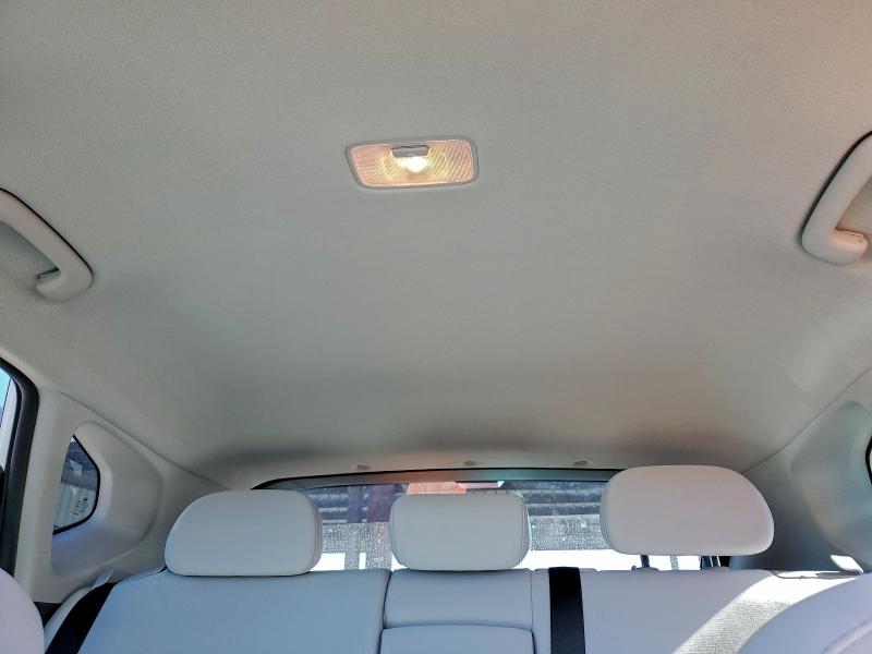 Фото 10 - HYUNDAI KONA