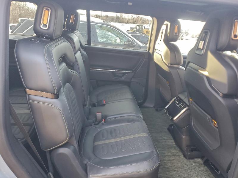 RIVIAN RIS 2025 VIN 7PDSGBBA3SN066045