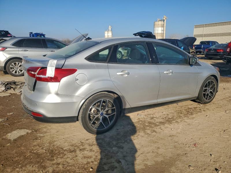 Фото 3 - FORD FOCUS