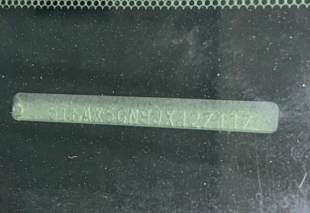 Фото 10 - TOYOTA TACOMA