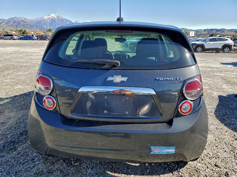 Фото 6 - CHEVROLET SONIC