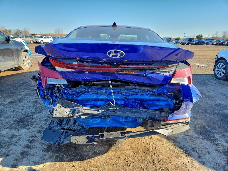 Фото 6 - HYUNDAI ELANTRA