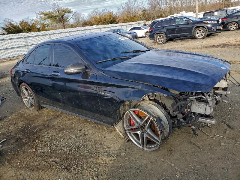 MERCEDES-BENZ C-CLASS 2016 VIN 55SWF8HB4GU111982