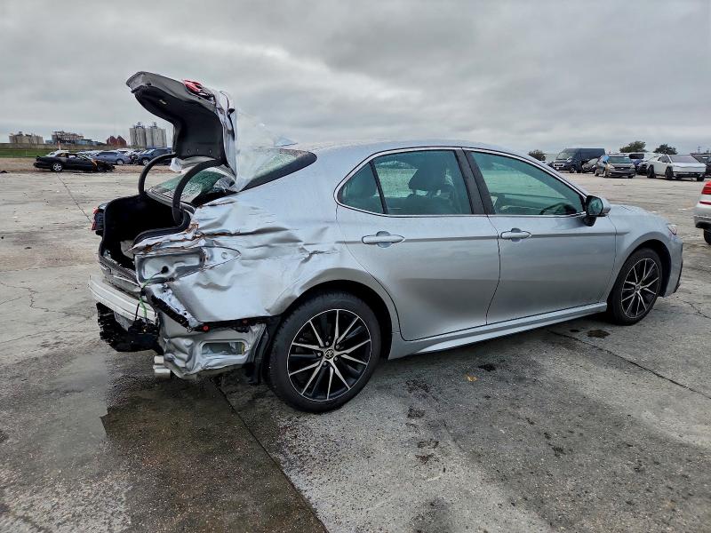 Фото 3 - TOYOTA CAMRY