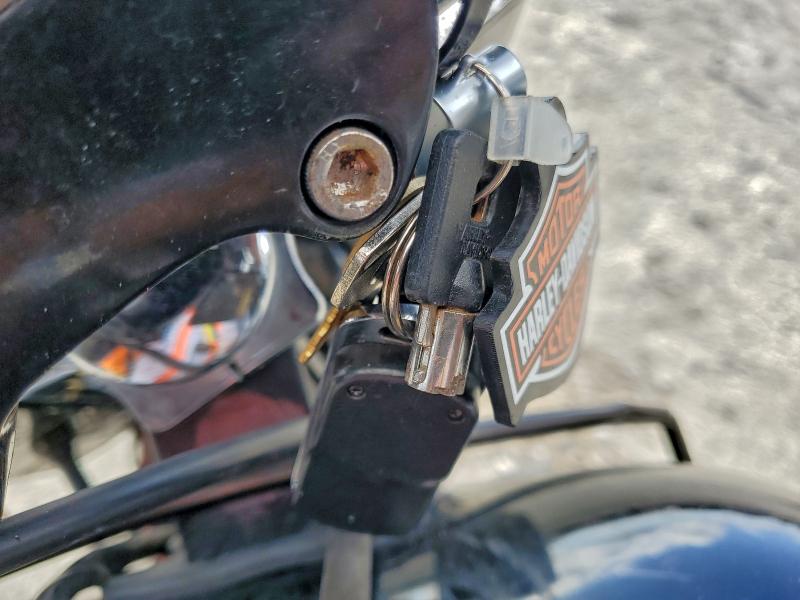 HARLEY-DAVIDSON FL 2017