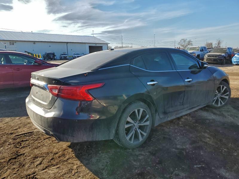 Фото 3 - NISSAN MAXIMA