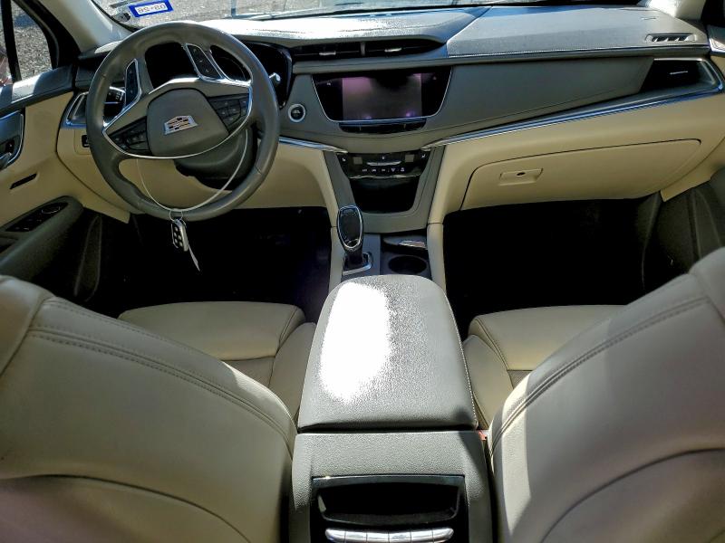 Фото 8 - CADILLAC XT5