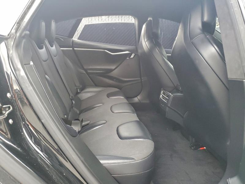 Фото 10 - TESLA MODEL S