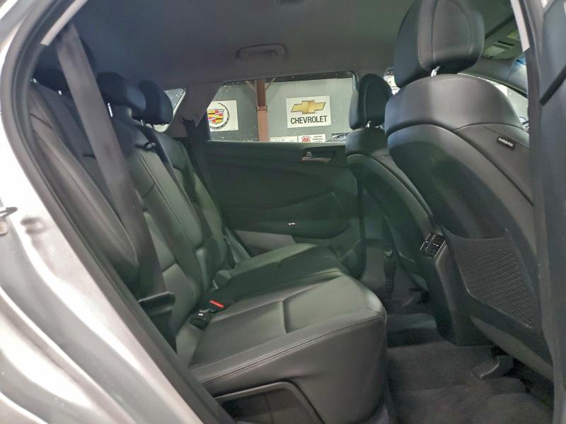 Фото 11 - HYUNDAI TUCSON