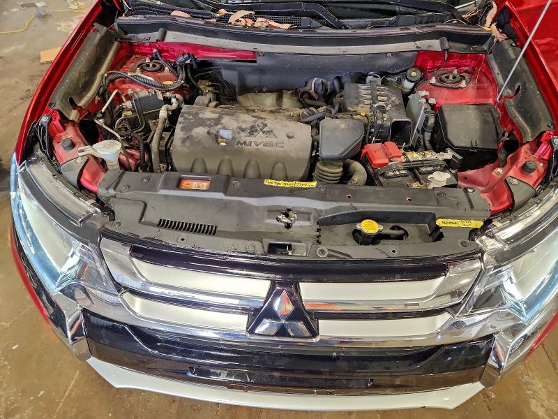 Фото 12 - MITSUBISHI OUTLANDER