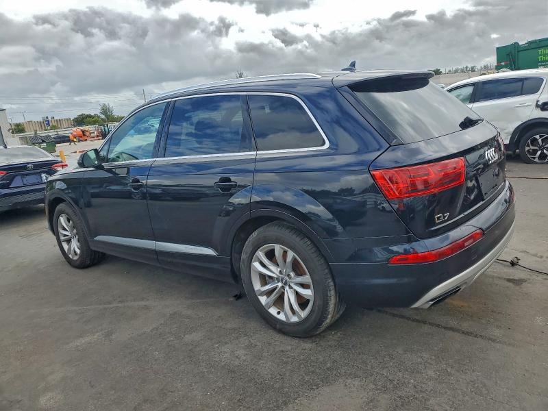 Фото 2 - AUDI Q7