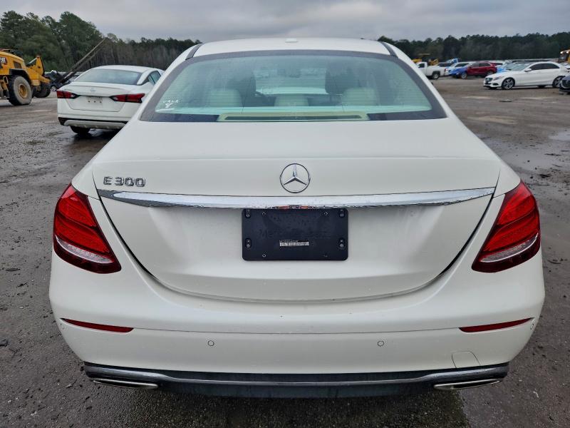 Фото 6 - MERCEDES-BENZ E-CLASS