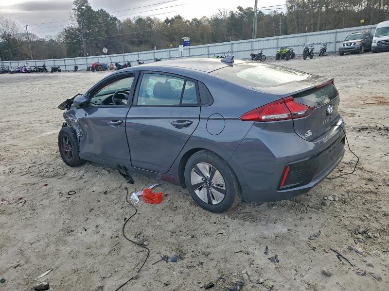 Фото 2 - HYUNDAI IONIQ