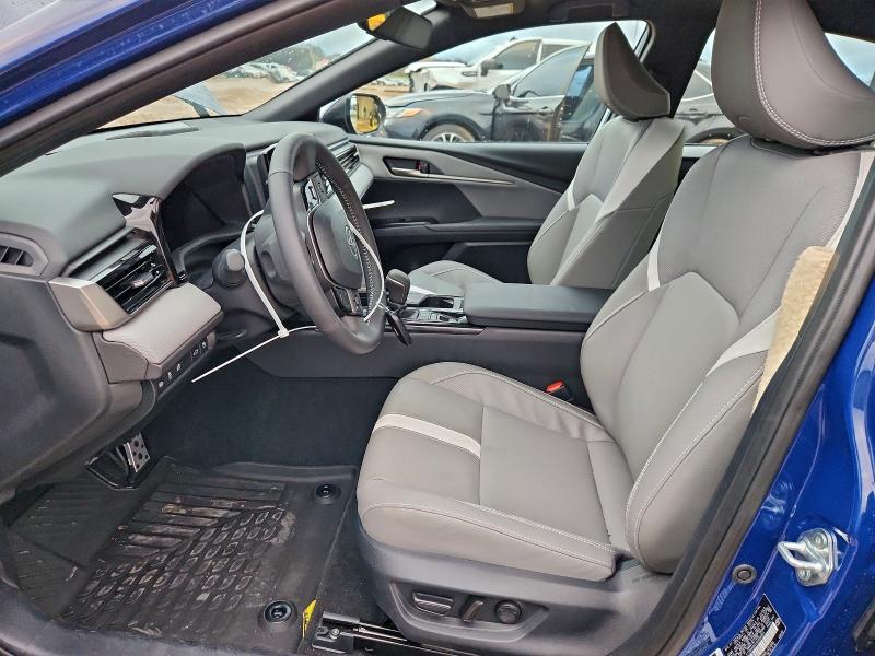 Фото 7 - TOYOTA CAMRY