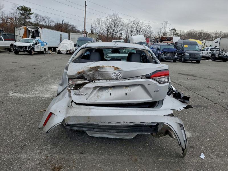 Фото 6 - TOYOTA COROLLA