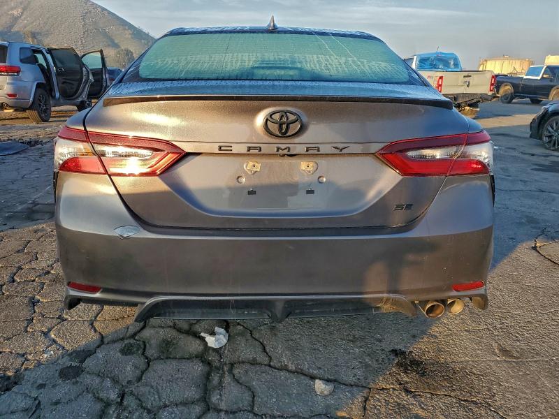 Фото 6 - TOYOTA CAMRY