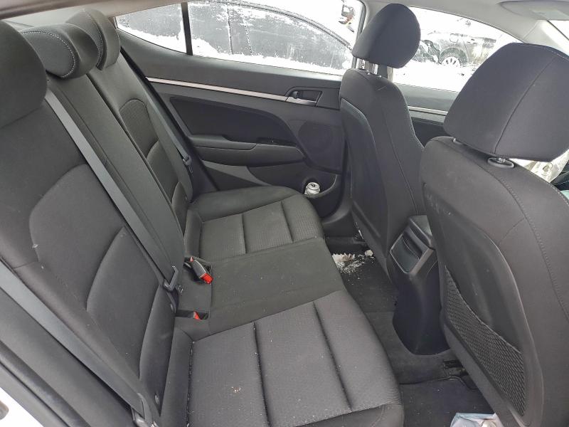 Фото 10 - HYUNDAI ELANTRA