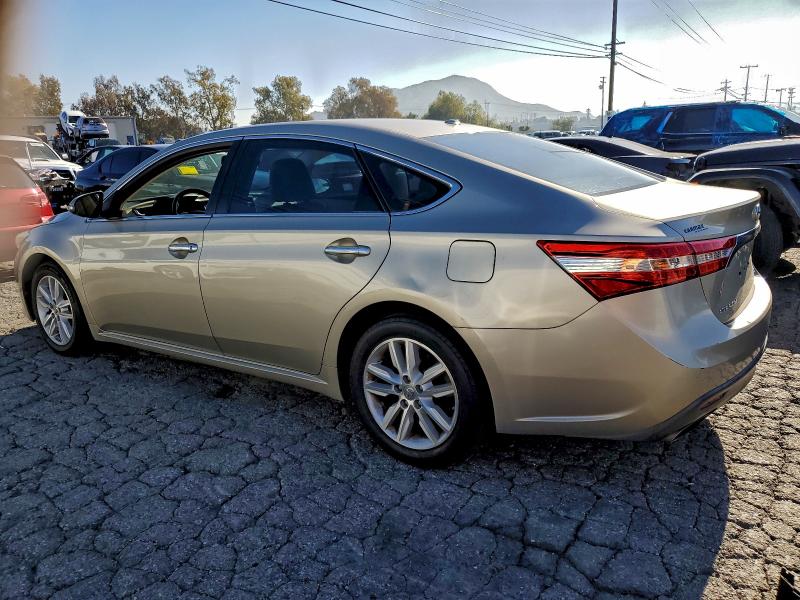 Фото 2 - TOYOTA AVALON