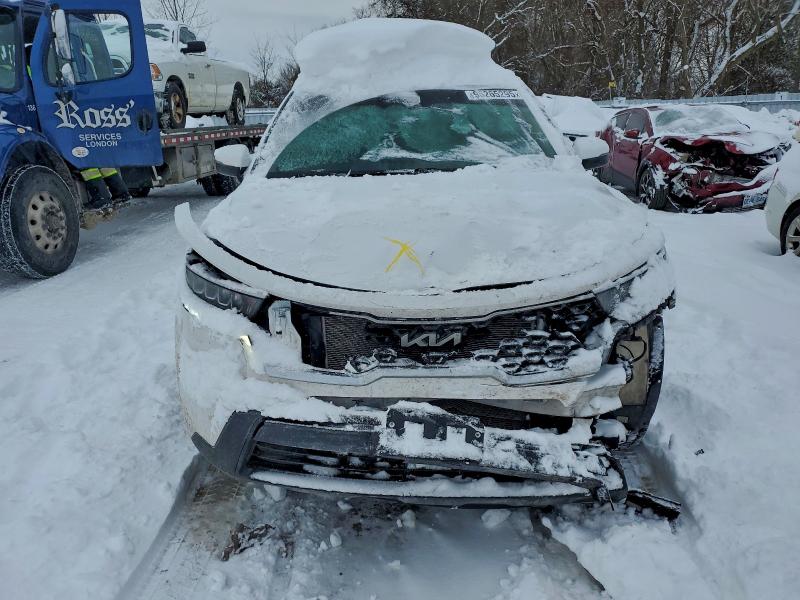 Фото 5 - KIA SORENTO