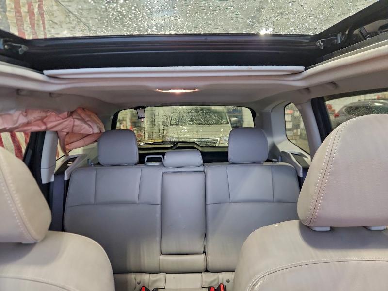 Фото 10 - SUBARU FORESTER