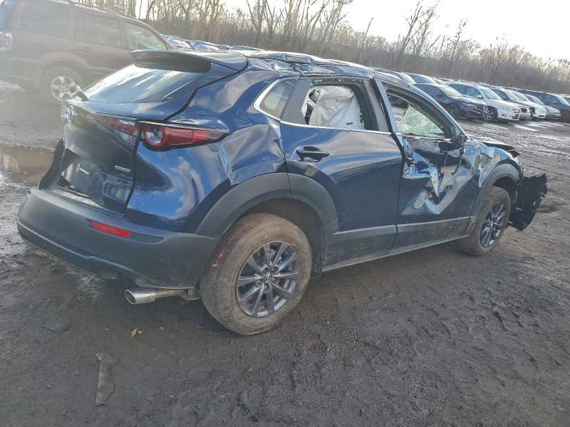 Фото 3 - MAZDA CX30