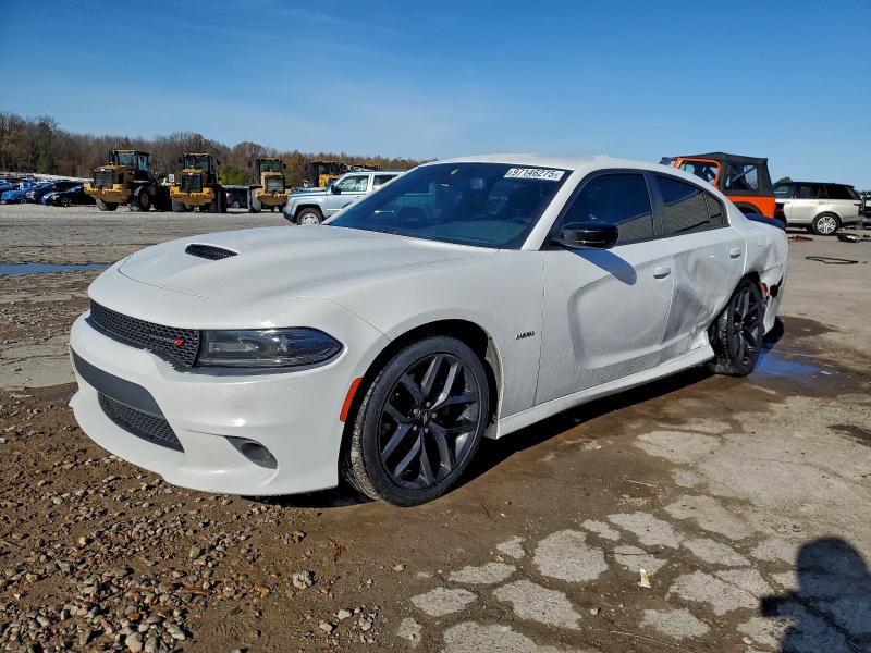 Фото 1 - DODGE CHARGER