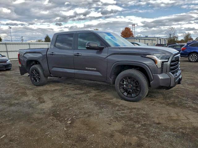 Фото 4 - TOYOTA TUNDRA