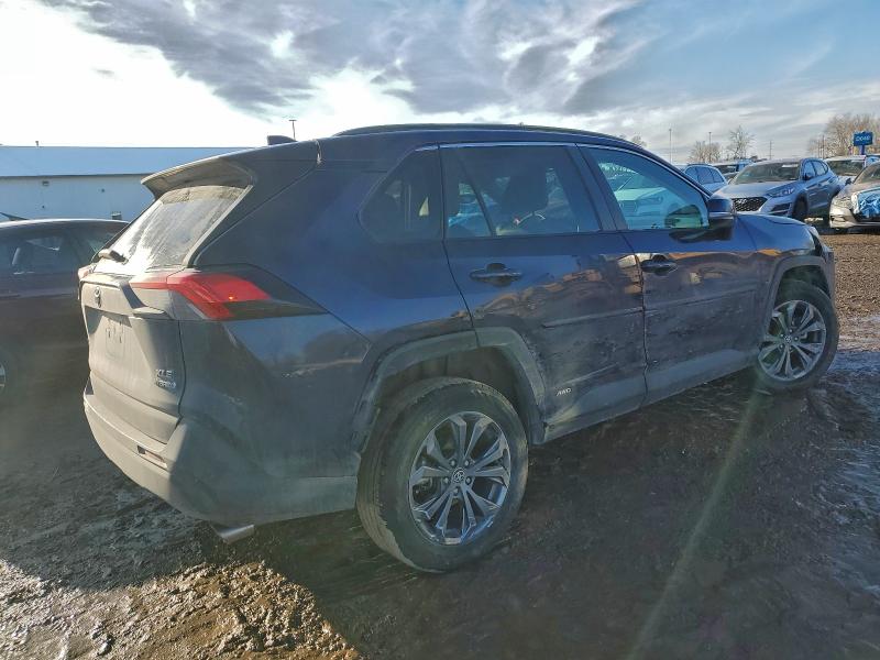 Фото 3 - TOYOTA RAV4