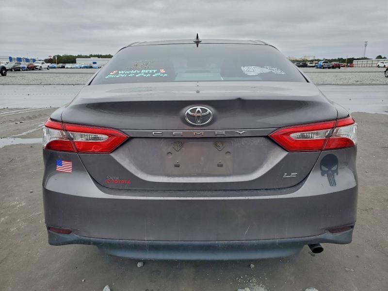 Фото 6 - TOYOTA CAMRY