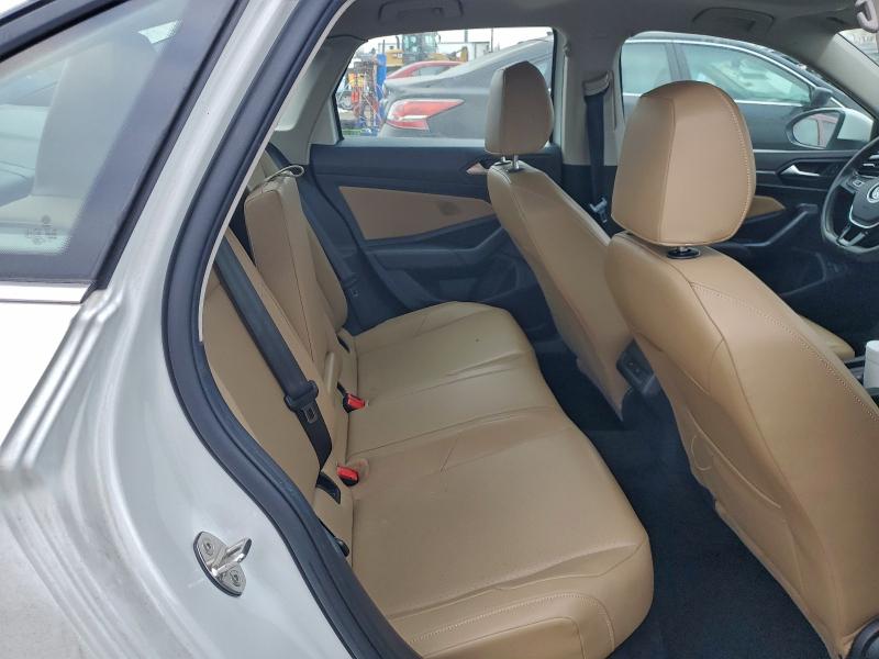 Фото 10 - VOLKSWAGEN JETTA