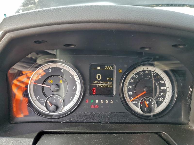 Фото 9 - RAM 1500