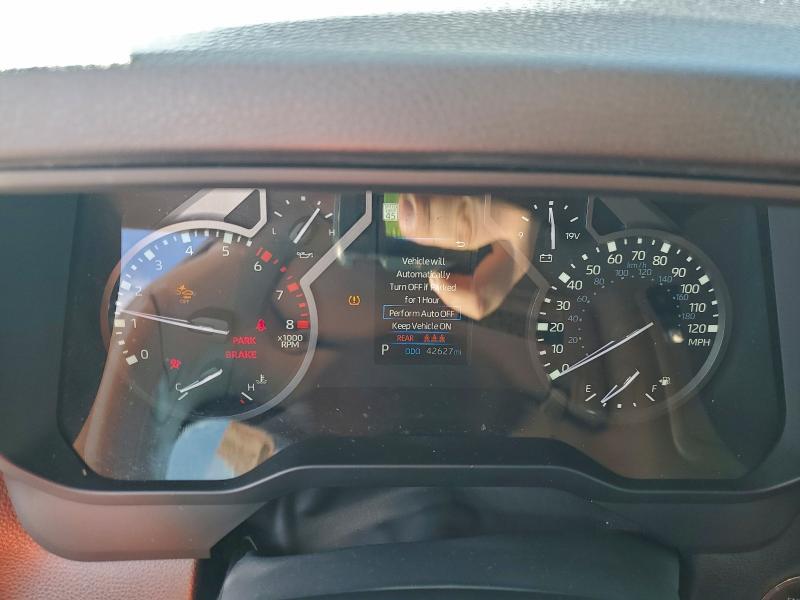 Фото 9 - TOYOTA TUNDRA