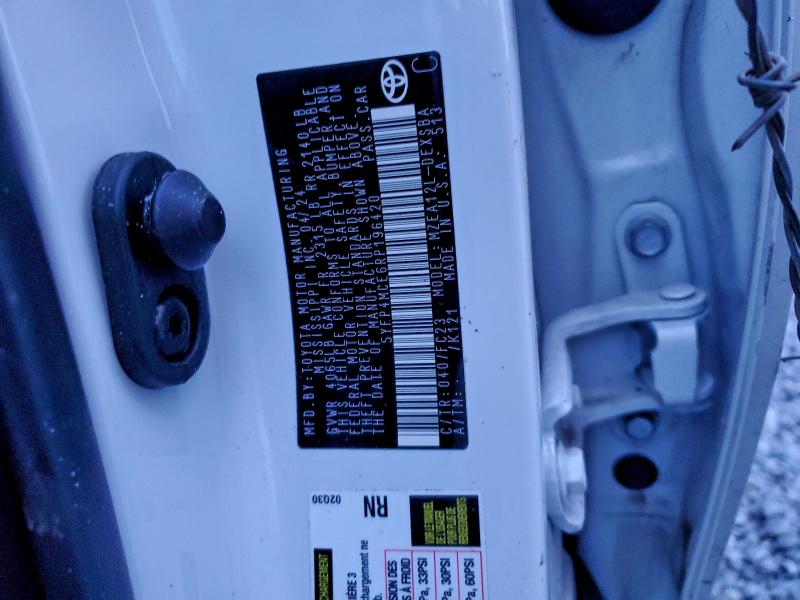 Фото 12 - TOYOTA COROLLA