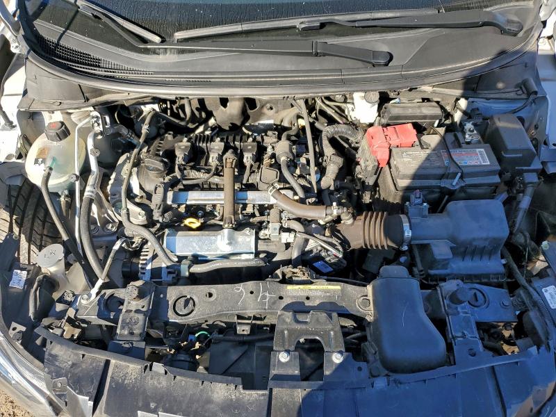 Фото 11 - NISSAN VERSA