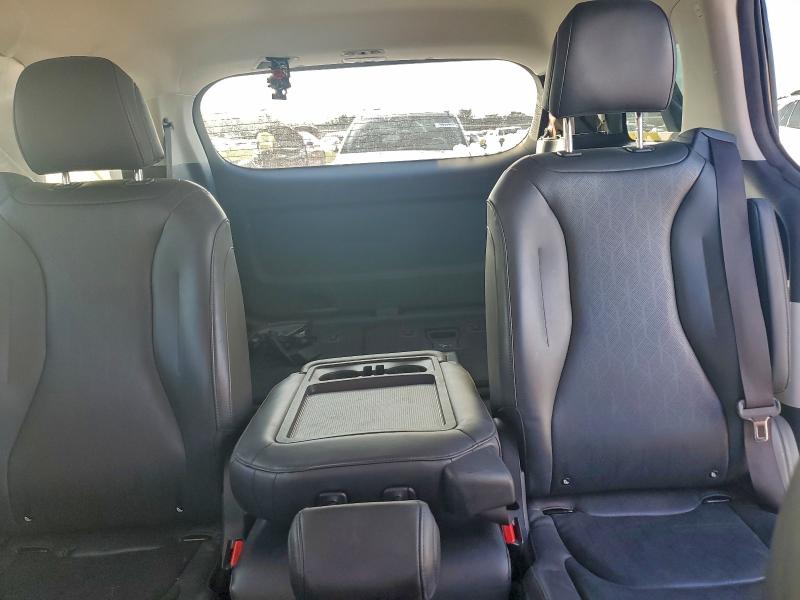 Фото 10 - KIA CARNIVAL L