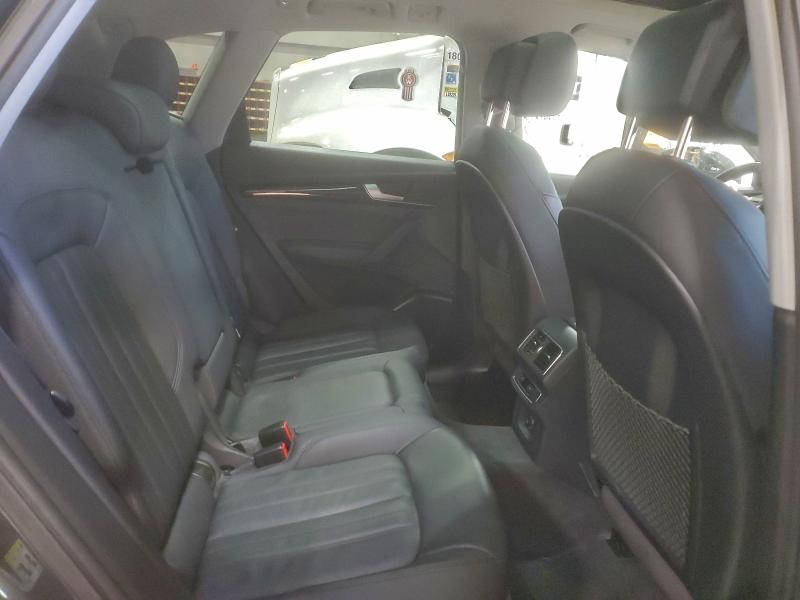 Фото 10 - AUDI Q5