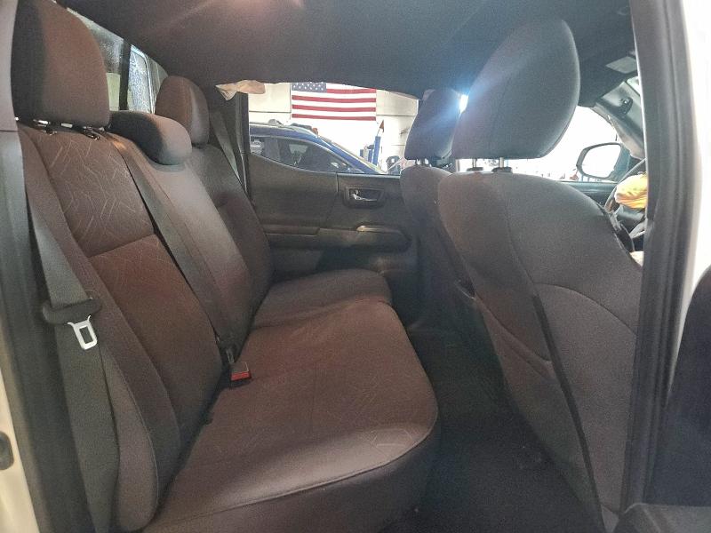 Фото 10 - TOYOTA TACOMA