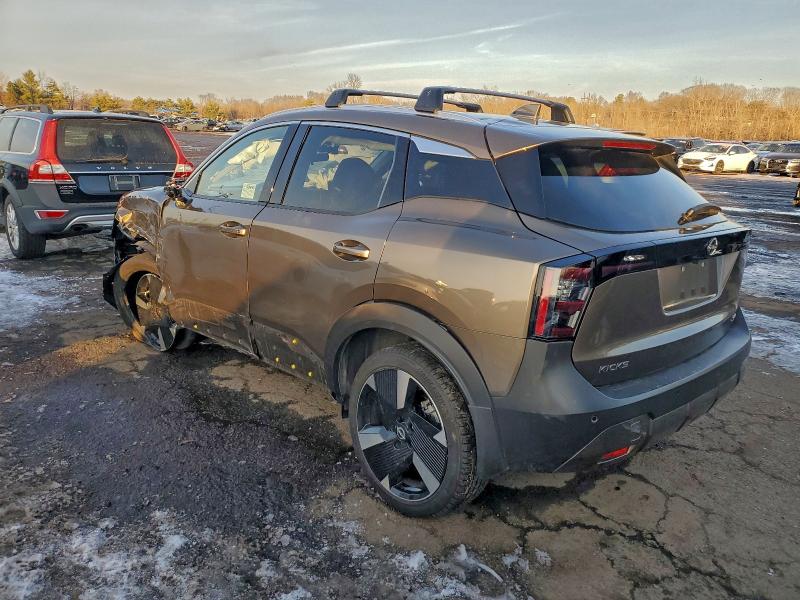 Фото 2 - NISSAN KICKS