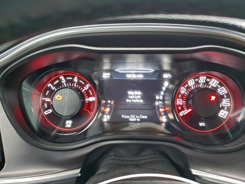 Фото 9 - DODGE CHALLENGER