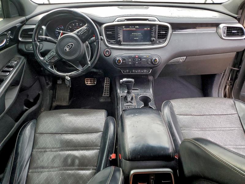 Фото 8 - KIA SORENTO